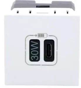 legrand 341339 30W USB-C Power Delivery Charger Manual Image